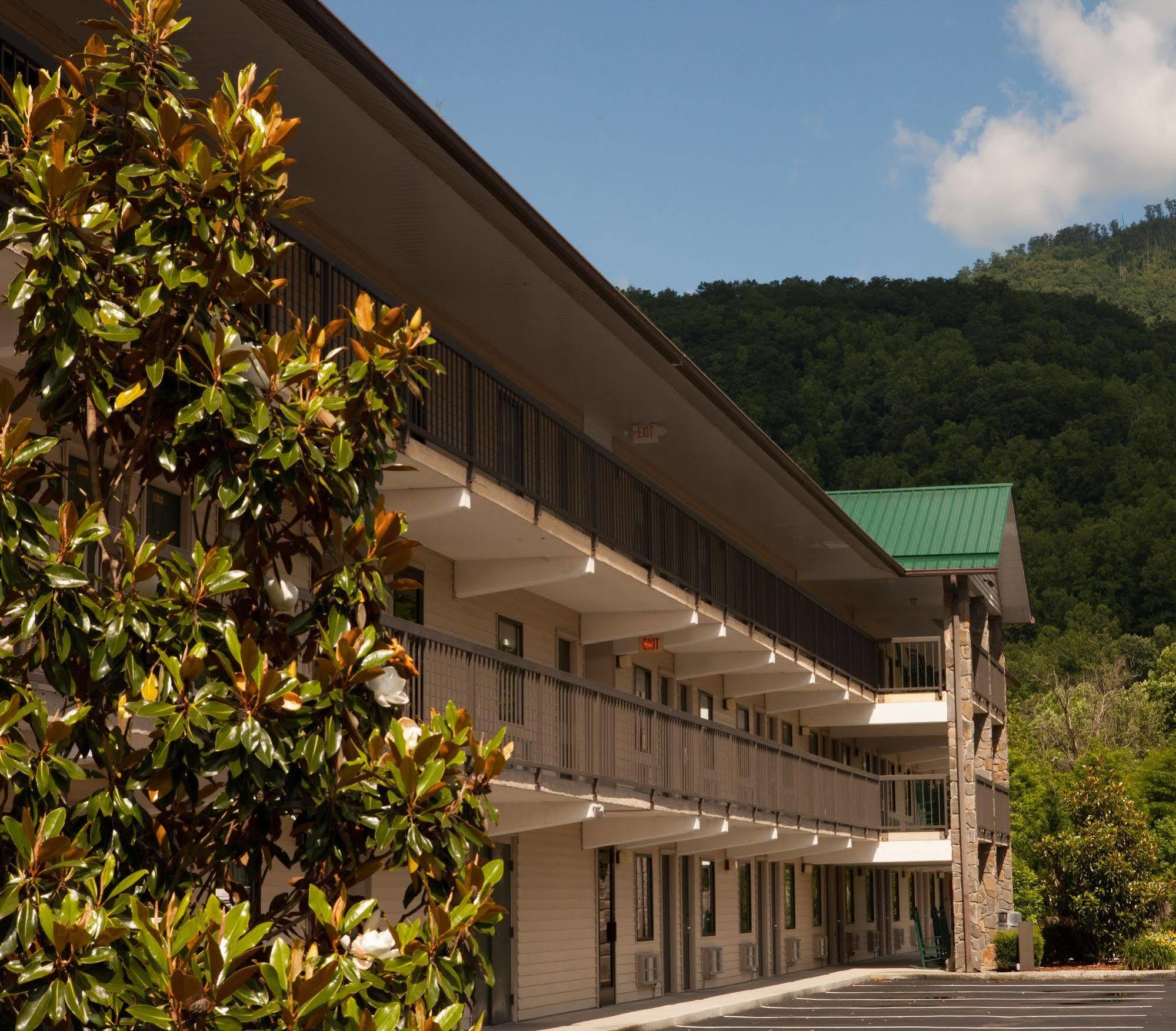 Cherokee Lodge Ngoại thất bức ảnh