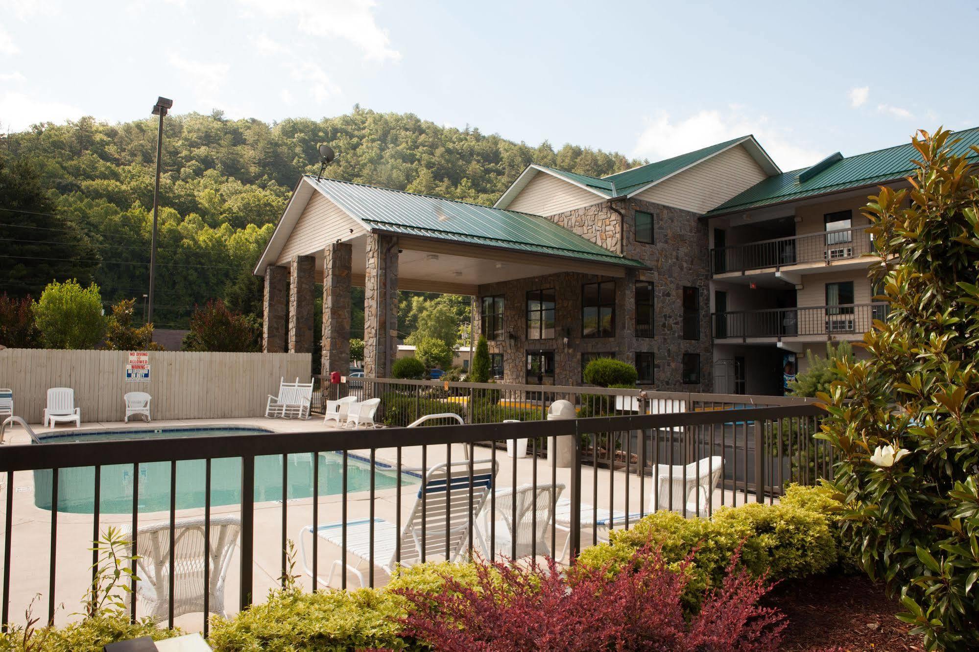 Cherokee Lodge Ngoại thất bức ảnh